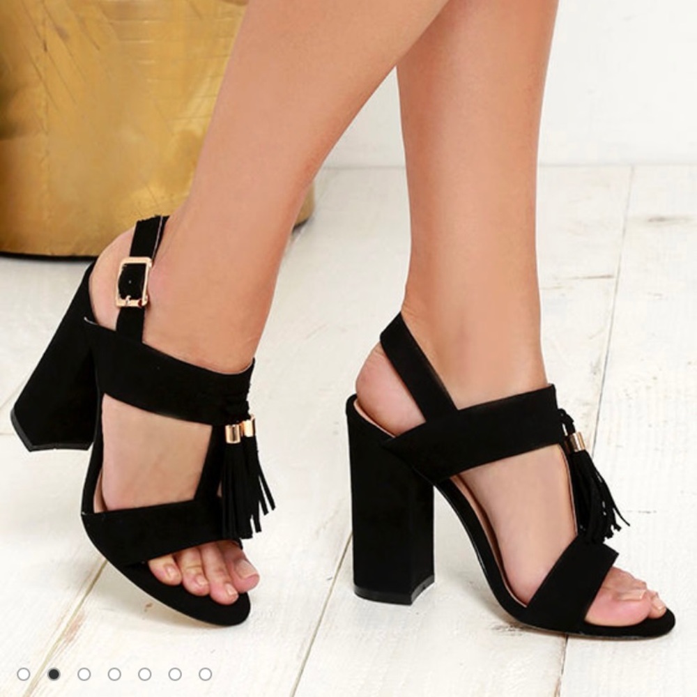 Natural Performer Black Suede Tassel Chunky Heel